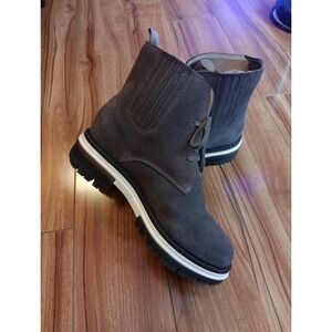 Cole Haan Tahoe Featherfeel Shoes Womens 6B Gray Suede Lace Up Lug Sole Bootie